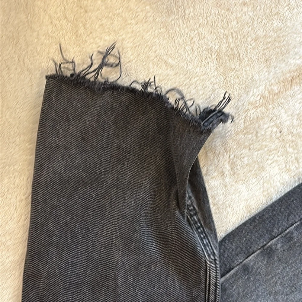 ABERCROMBIE & FITCH 90s Straight Ultra High Rise Jeans - Picture 5 of 9